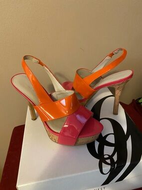 Nine West Orange and Pink Patent Cork Platform Slingbacksu